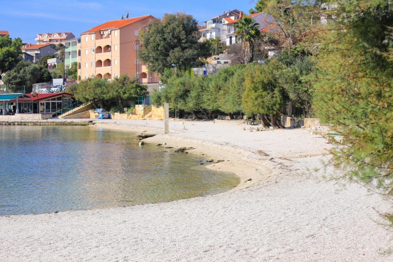 Apartments By The Sea Marina, Trogir - 9037 ภายนอก รูปภาพ