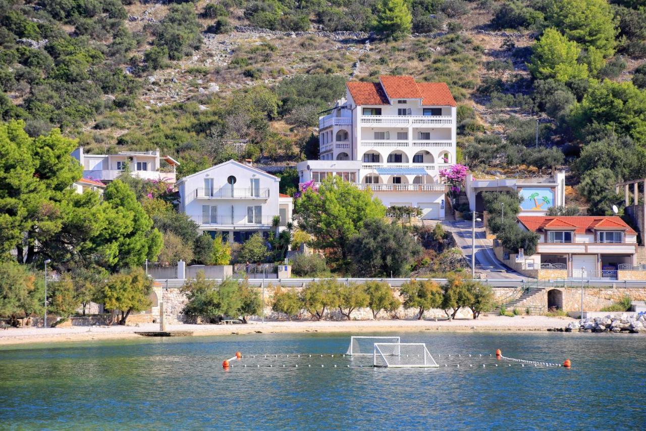 Apartments By The Sea Marina, Trogir - 9037 ภายนอก รูปภาพ