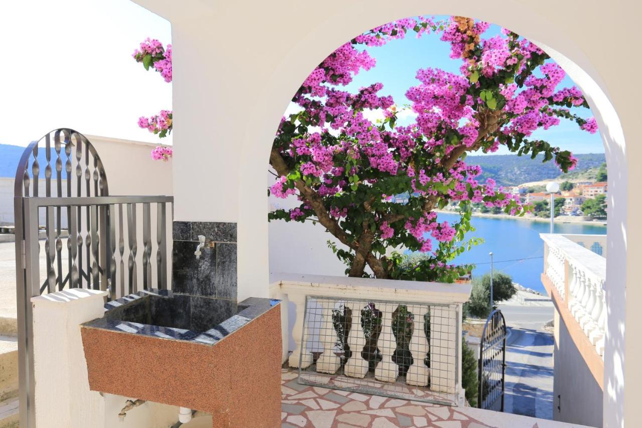 Apartments By The Sea Marina, Trogir - 9037 ภายนอก รูปภาพ